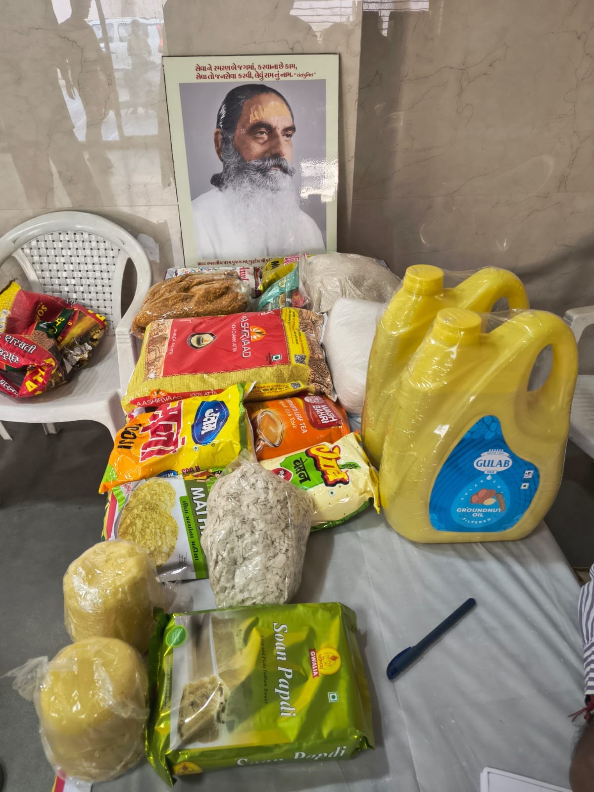 વાલમ બ્રાહ્મણ યુવક મંડળ દ્વારા અનાજની કીટ નું વિતરણ